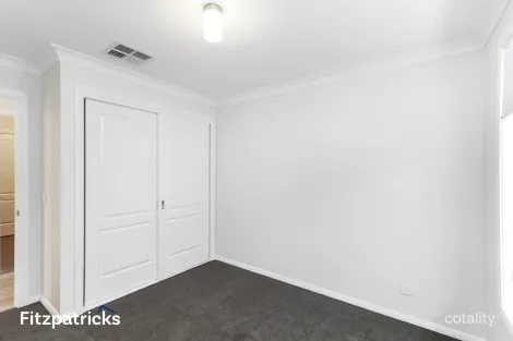 Property photo of 2/1 Lee Way Lloyd NSW 2650