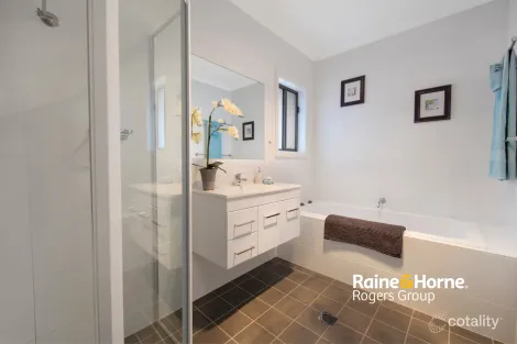 Property photo of 3/2 Holmes Avenue Toukley NSW 2263