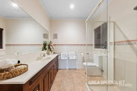 Property photo of 6 Petrel Close Blind Bight VIC 3980
