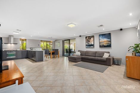 Property photo of 3 Auckland Way Hocking WA 6065