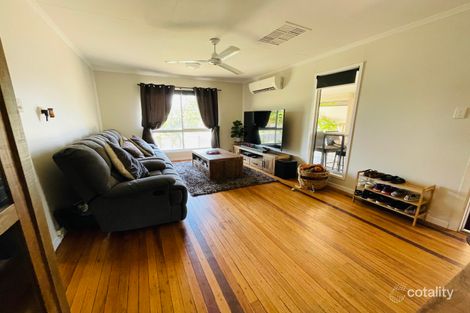 Property photo of 27 Leichhardt Drive Moranbah QLD 4744