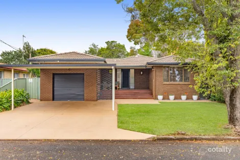 Property photo of 3 Crotty Street Centenary Heights QLD 4350