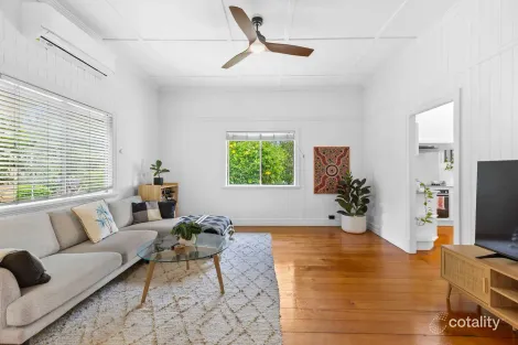 Property photo of 12 Blackheath Road Oxley QLD 4075