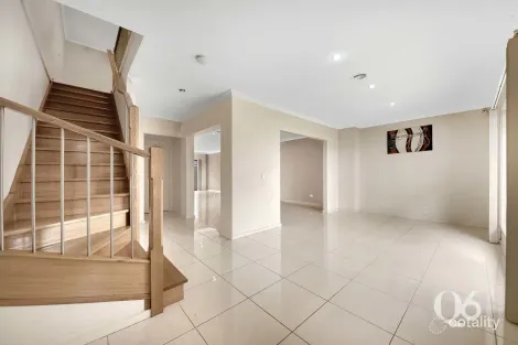 Property photo of 37 Leichhardt Avenue Burnside Heights VIC 3023