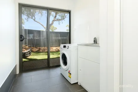 Property photo of 28 Pera Court Warwick QLD 4370