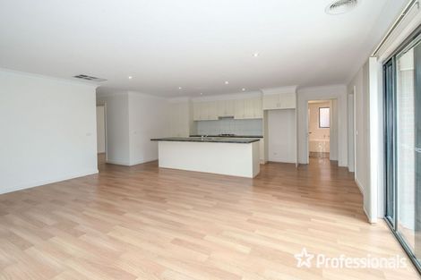 32b Norma Cres, Knoxfield, VIC 3180