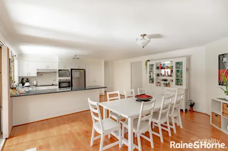 Property photo of 35 Sheraton Circuit Bomaderry NSW 2541