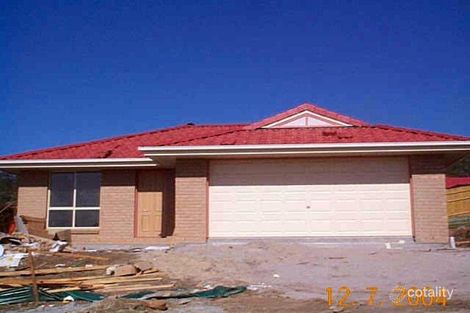 8 Burrawang St, Redbank Plains, QLD 4301