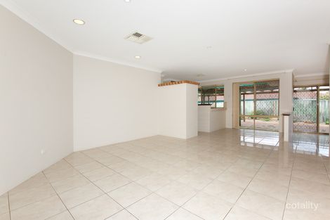 Property photo of 5 Rochester Way Meadow Springs WA 6210