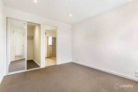 Property photo of 2/76 Scoresby Road Bayswater VIC 3153