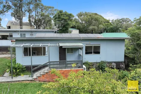 18 WINCHESTER ST, FOSTER, VIC 3960