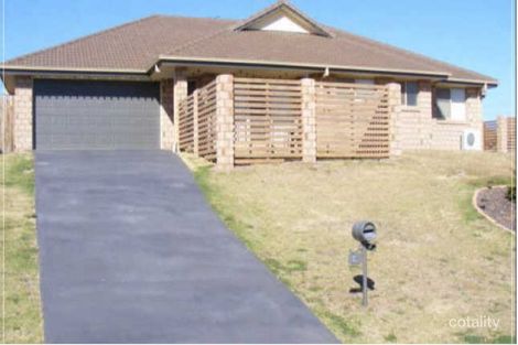 2/12 Wildcard Dr, Glenvale, QLD 4350