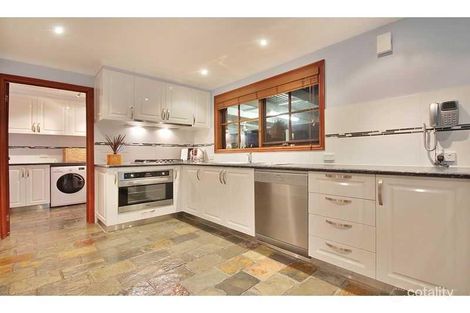 Property photo of 13 Mirboo Court Brookfield VIC 3338