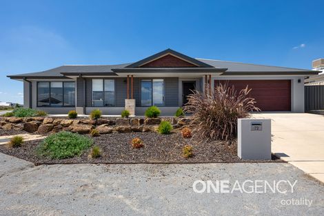 Property photo of 73 Paradise Drive Gobbagombalin NSW 2650