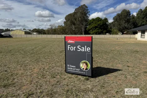 13 Parker Pl, Chinchilla, QLD 4413