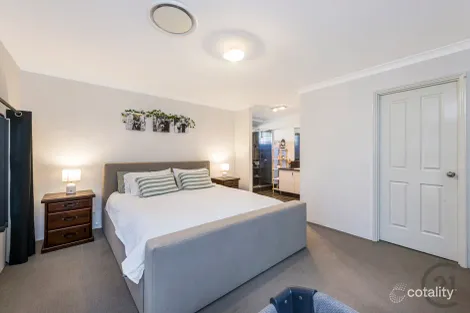 Property photo of 28 Kellerberrin Turn Dawesville WA 6211