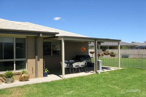 Property photo of 5 Yoogali Street Glenfield Park NSW 2650