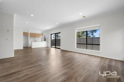 Property photo of 12 Farrow Place Maddingley VIC 3340
