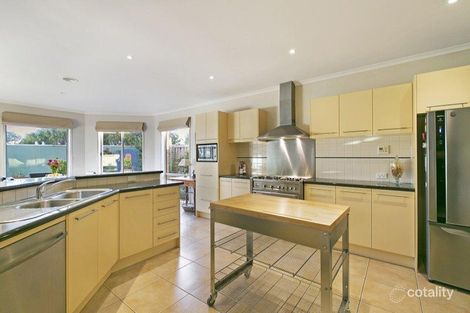 Property photo of 10 Coconut Grove Aspendale Gardens VIC 3195
