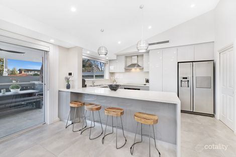 Property photo of 32 Limpopo Crescent Seven Hills NSW 2147