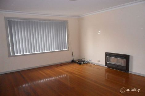 Property photo of 38 Bundeena Avenue Keysborough VIC 3173