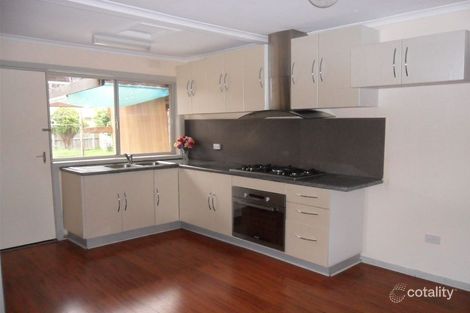 Property photo of 38 Bundeena Avenue Keysborough VIC 3173