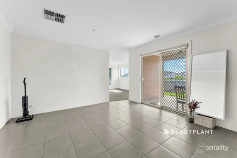 Property photo of 7 Nutmeg Close Berwick VIC 3806