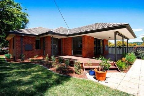 Property photo of 10 Arinya Street Narrabundah ACT 2604