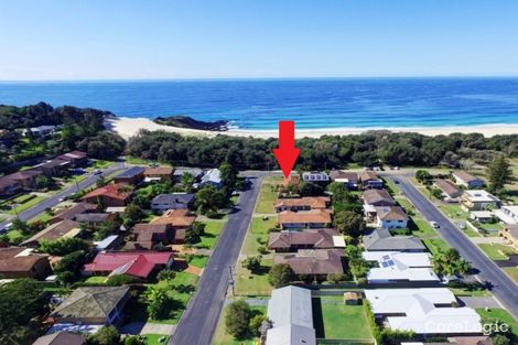 Property photo of 9 Surfriders Promenade Forster NSW 2428