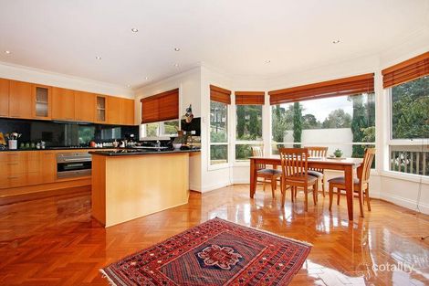 Property photo of 13 Kubis Drive Ringwood North VIC 3134