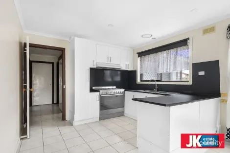 Property photo of 13 Tamarind Crescent Werribee VIC 3030