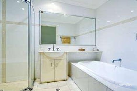 Property photo of 10 Honeyeater Grove Warriewood NSW 2102