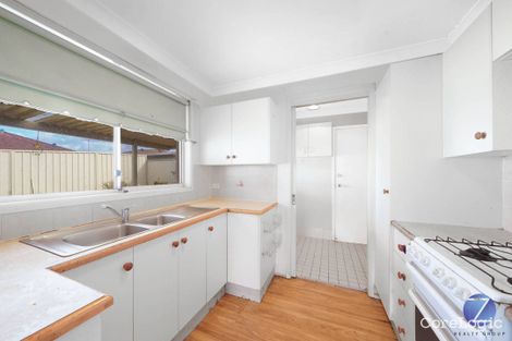 Property photo of 25 Gadshill Place Rosemeadow NSW 2560