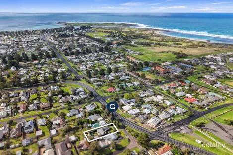 Property photo of 98 Cox Street Port Fairy VIC 3284