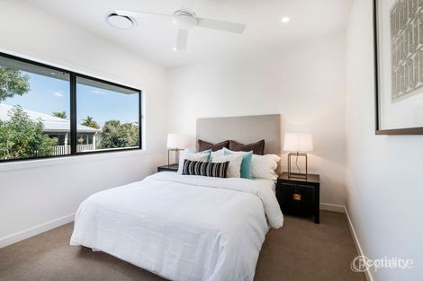Property photo of 2/40 Carr Street Bulimba QLD 4171