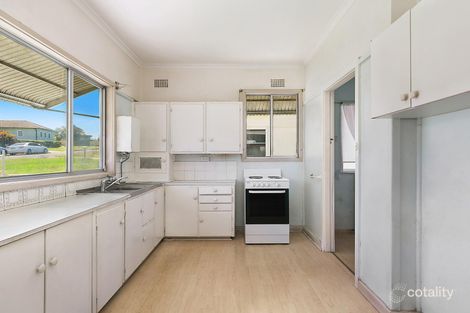 Property photo of 47 Blackbutt Parade Kotara South NSW 2289