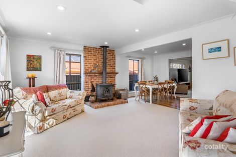 Property photo of 2 Meyers Crescent Cooranbong NSW 2265