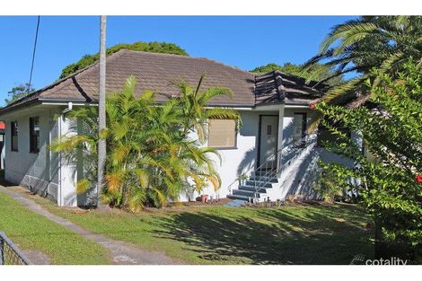 17 Deacon St, Coopers Plains, QLD 4108