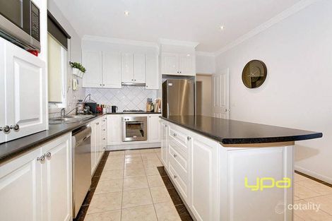 Property photo of 1/10 Elgin Close Hillside VIC 3037