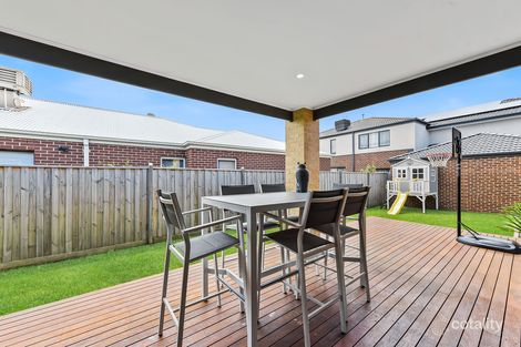 Property photo of 2 Dame Avenue Clyde North VIC 3978