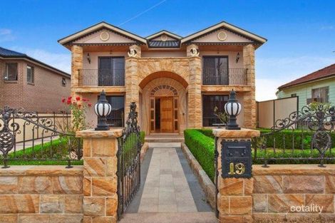 19 Hampden Rd, South Wentworthville, NSW 2145