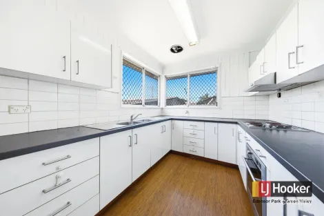 Property photo of 17 Lamont Place Cartwright NSW 2168