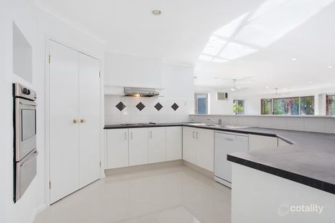 Property photo of 7 Poeppel Place Helensvale QLD 4212