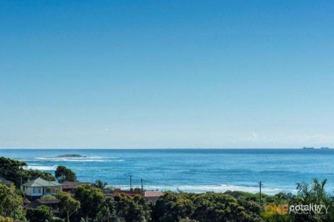 Property photo of 7 Ruby Close Caves Beach NSW 2281