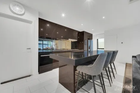 Property photo of 16 Binda Avenue Springvale VIC 3171