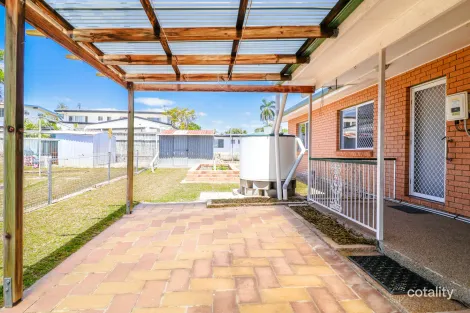 Property photo of 15 Pashley Street Clinton QLD 4680