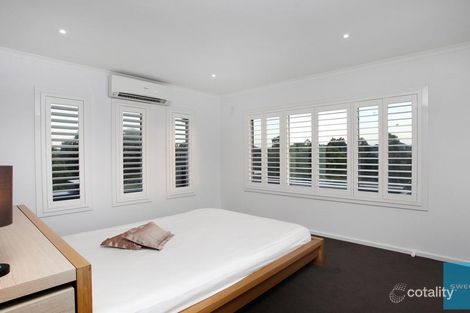 Property photo of 2 Jolimont Street Caroline Springs VIC 3023