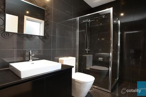 Property photo of 2 Jolimont Street Caroline Springs VIC 3023