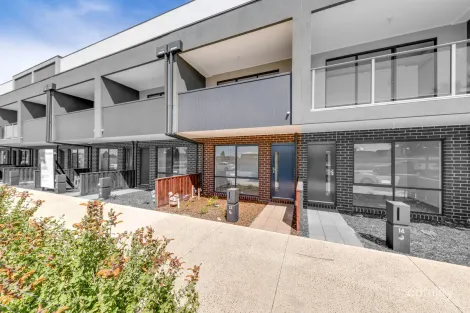 12/1 Village Way, Pakenham, VIC 3810