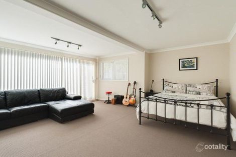 Property photo of 46 Rolloway Rise Chirnside Park VIC 3116